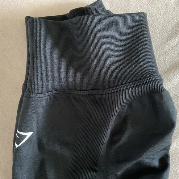 GYMSHARK ‘Lift Seamless’ Shorts, size small - Picture 10 of 12